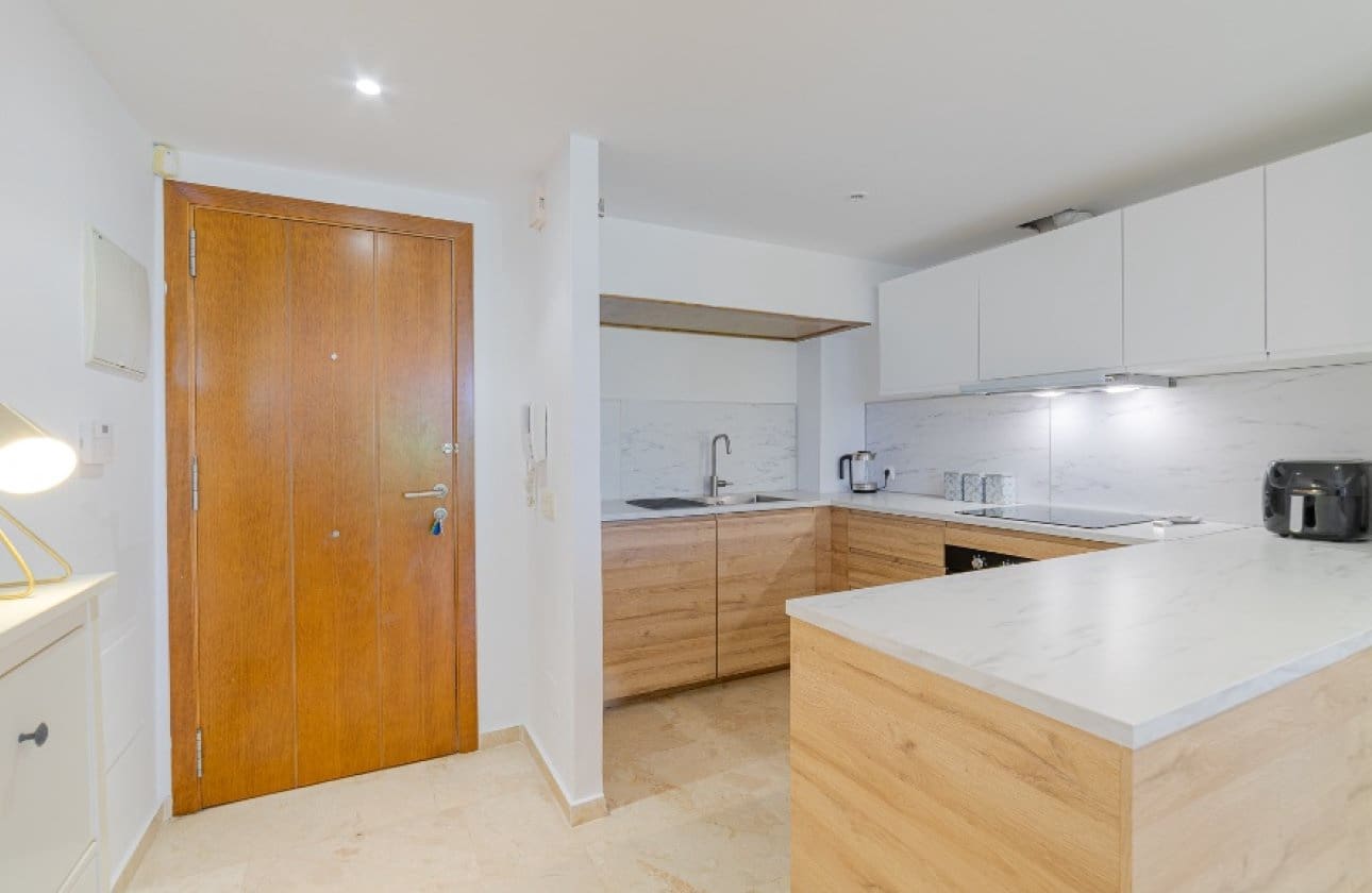 2 soverom Strandleiligheter til salgs i Orihuela Costa med svømmebasseng - € 260 000 (Ref: 9677900)