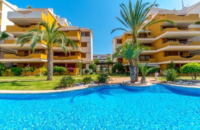 2 slaapkamer Strandappartement te koop in Punta Prima, Orihuela met zwembad - € 260.000 (Ref: 9677900)