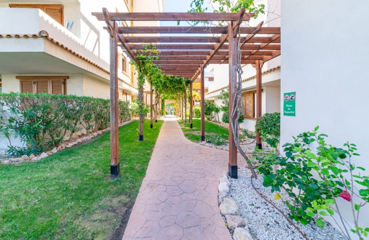 2 soverom Strandleiligheter til salgs i Orihuela Costa med svømmebasseng - € 260 000 (Ref: 9677900)