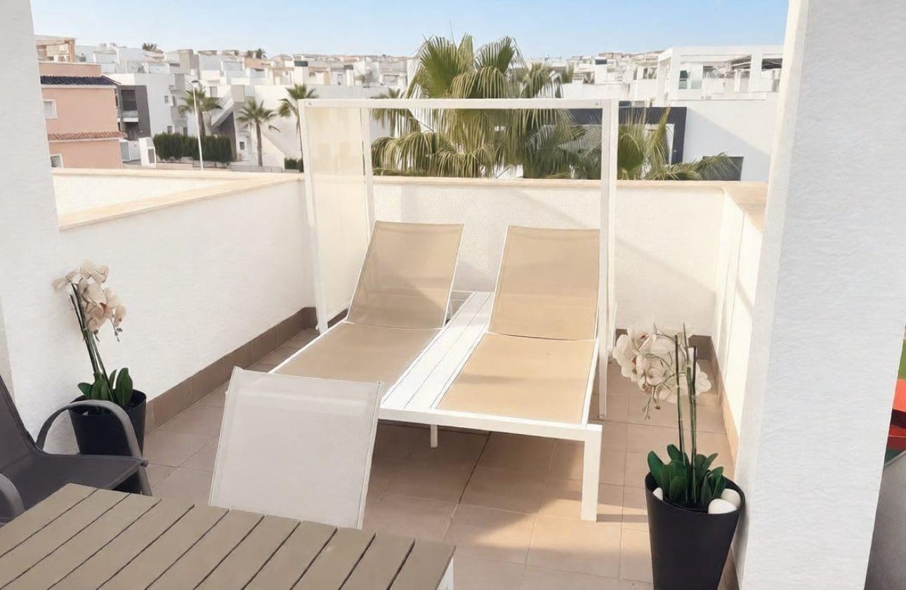 2 bedroom Penthouse for sale in Punta Prima with pool - € 279,900 (Ref: 9696642)