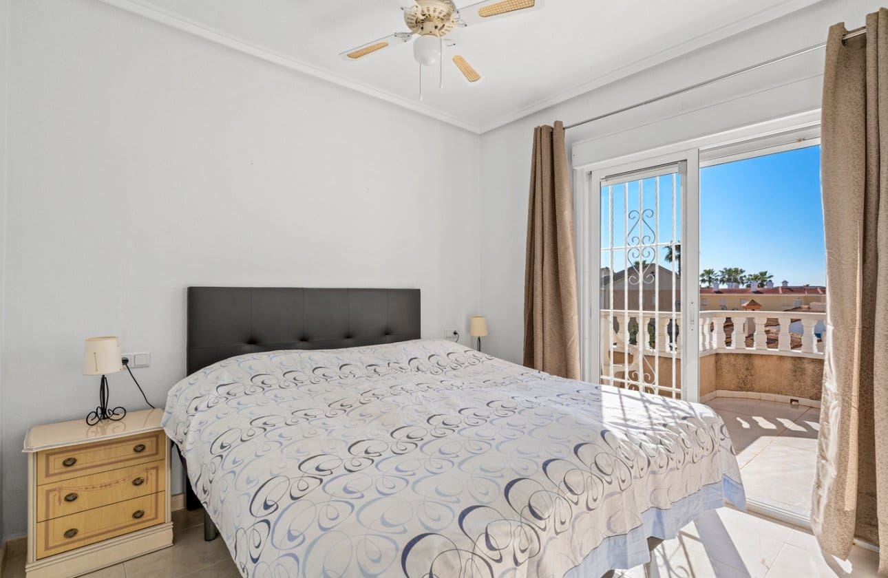 2 slaapkamer Huis te koop in Ciudad Quesada met zwembad - € 165.000 (Ref: 9696644)