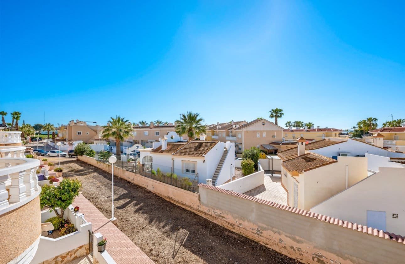 2 slaapkamer Huis te koop in Ciudad Quesada met zwembad - € 165.000 (Ref: 9696644)