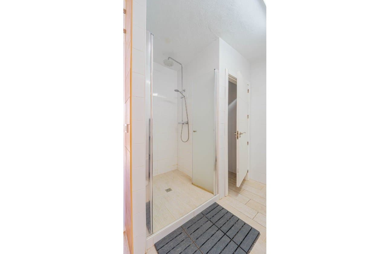 3 bedroom Apartment for sale in Orihuela Costa with pool - € 249,900 (Ref: 9696646)