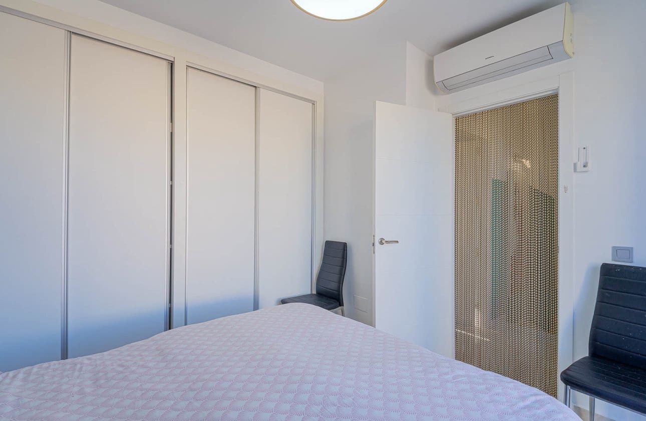 3 bedroom Apartment for sale in Orihuela Costa with pool - € 249,900 (Ref: 9696646)