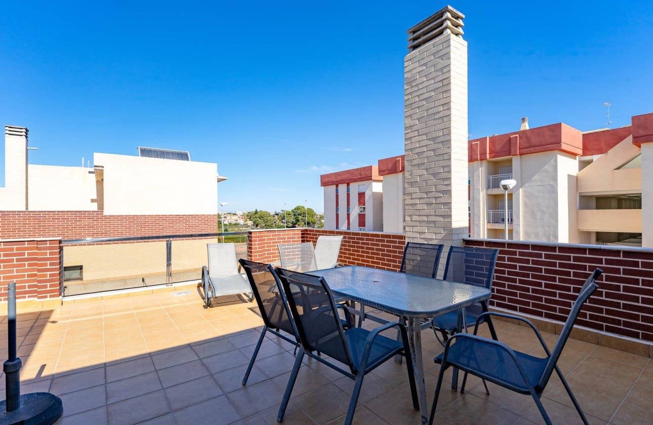 3 bedroom Apartment for sale in Orihuela Costa with pool - € 249,900 (Ref: 9696646)