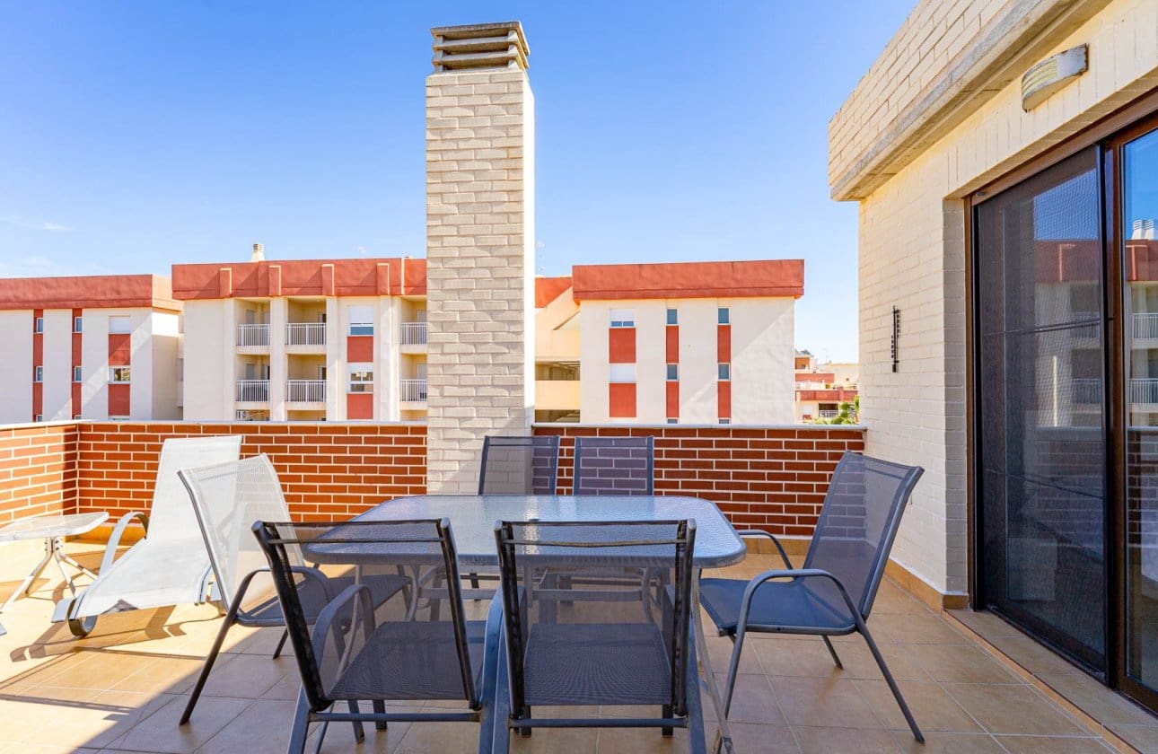 3 bedroom Apartment for sale in Orihuela Costa with pool - € 249,900 (Ref: 9696646)