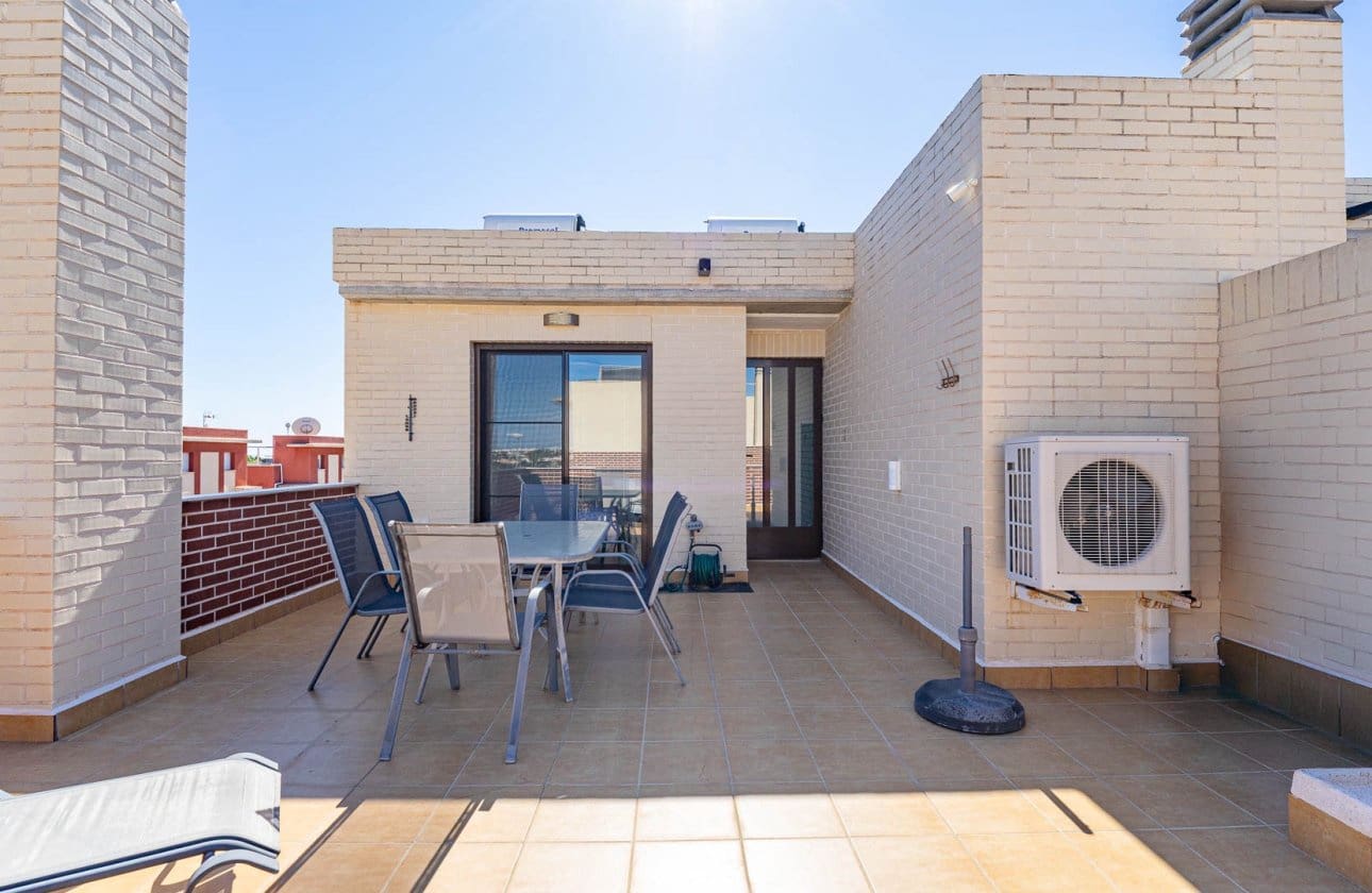 3 bedroom Apartment for sale in Orihuela Costa with pool - € 249,900 (Ref: 9696646)