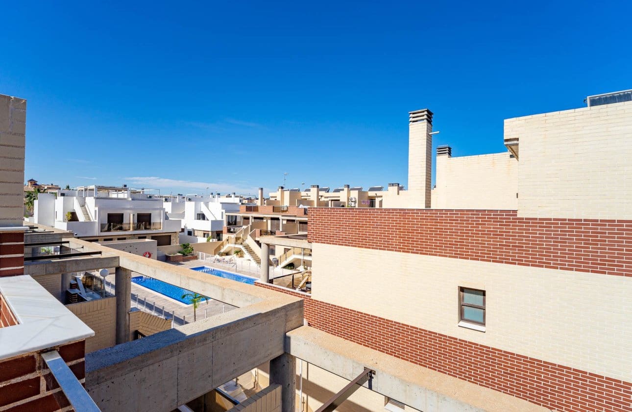 3 bedroom Apartment for sale in Orihuela Costa with pool - € 249,900 (Ref: 9696646)
