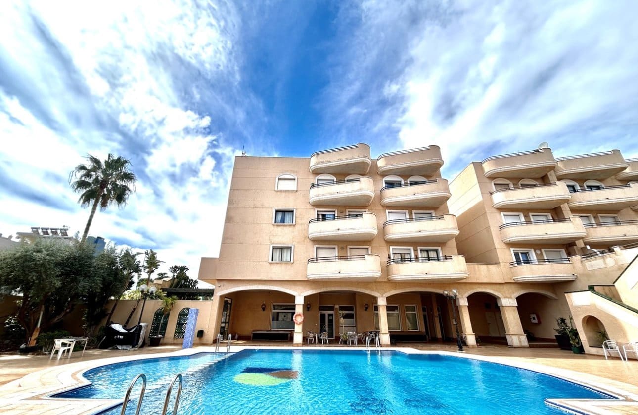 2 bedroom Apartment for sale in Cabo Roig with pool - € 174,995 (Ref: 9696648)