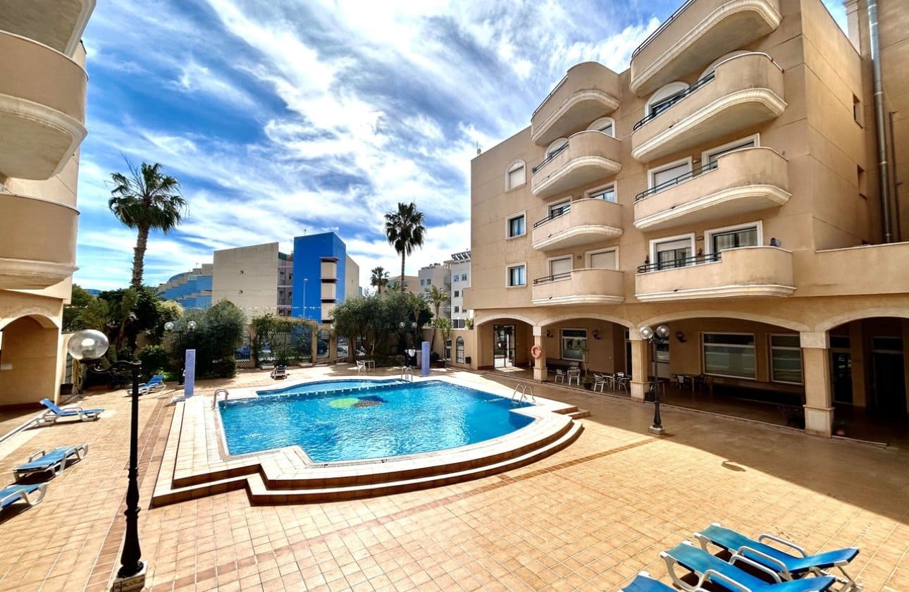 2 bedroom Apartment for sale in Cabo Roig with pool - € 174,995 (Ref: 9696648)