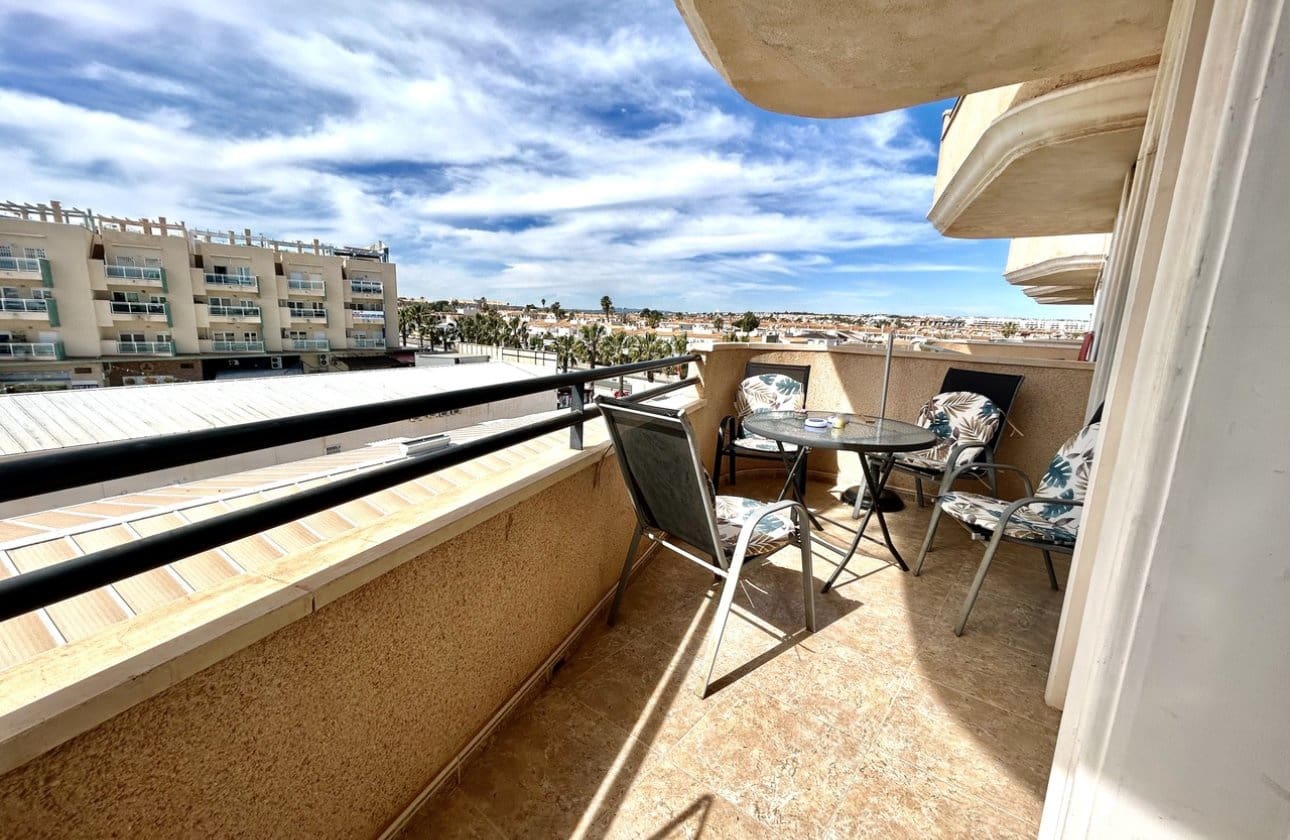 2 bedroom Apartment for sale in Cabo Roig with pool - € 174,995 (Ref: 9696648)