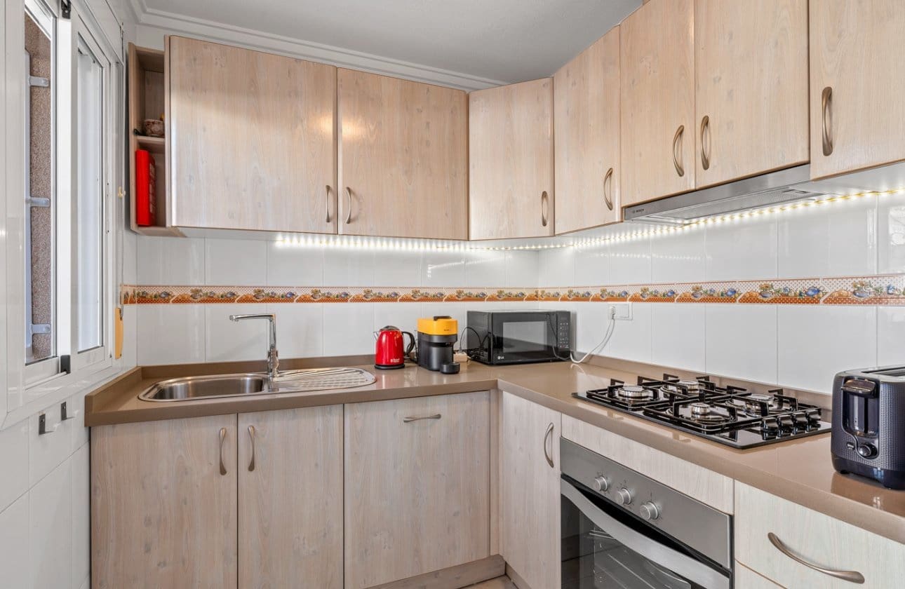 2 sypialnia Dom na sprzedaż w Ciudad Quesada z basenem - 165 000 € (Ref: 9722201)