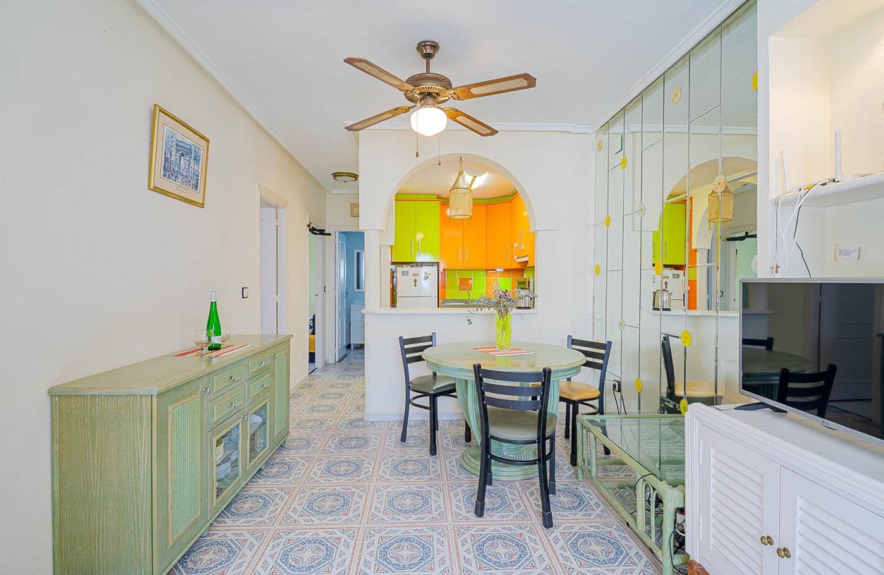 2 bedroom Beach Apartment for sale in Orihuela Costa with pool - € 165,000 (Ref: 9722204)