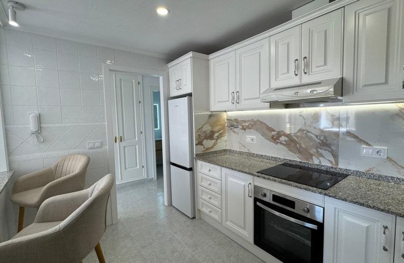 2 bedroom Apartment for sale in Filipinas with pool - € 249,000 (Ref: 9722205)