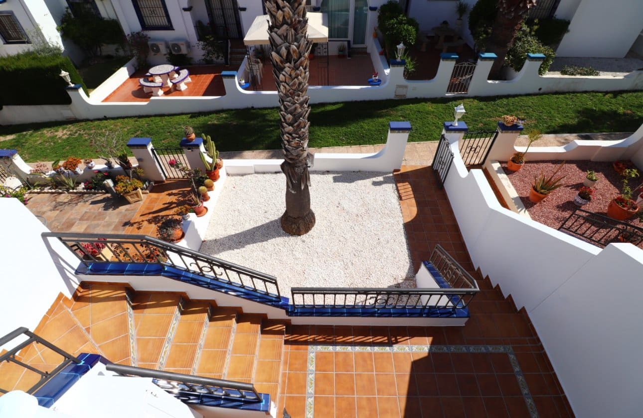 2 bedroom Bungalow for sale in Villamartin with pool - € 229,000 (Ref: 9739127)