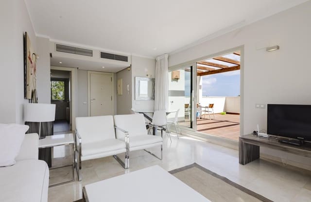 Ático de 2 habitaciones en Las Colinas Golf, Orihuela en venta con piscina - 339.000 € (Ref: 9739128)