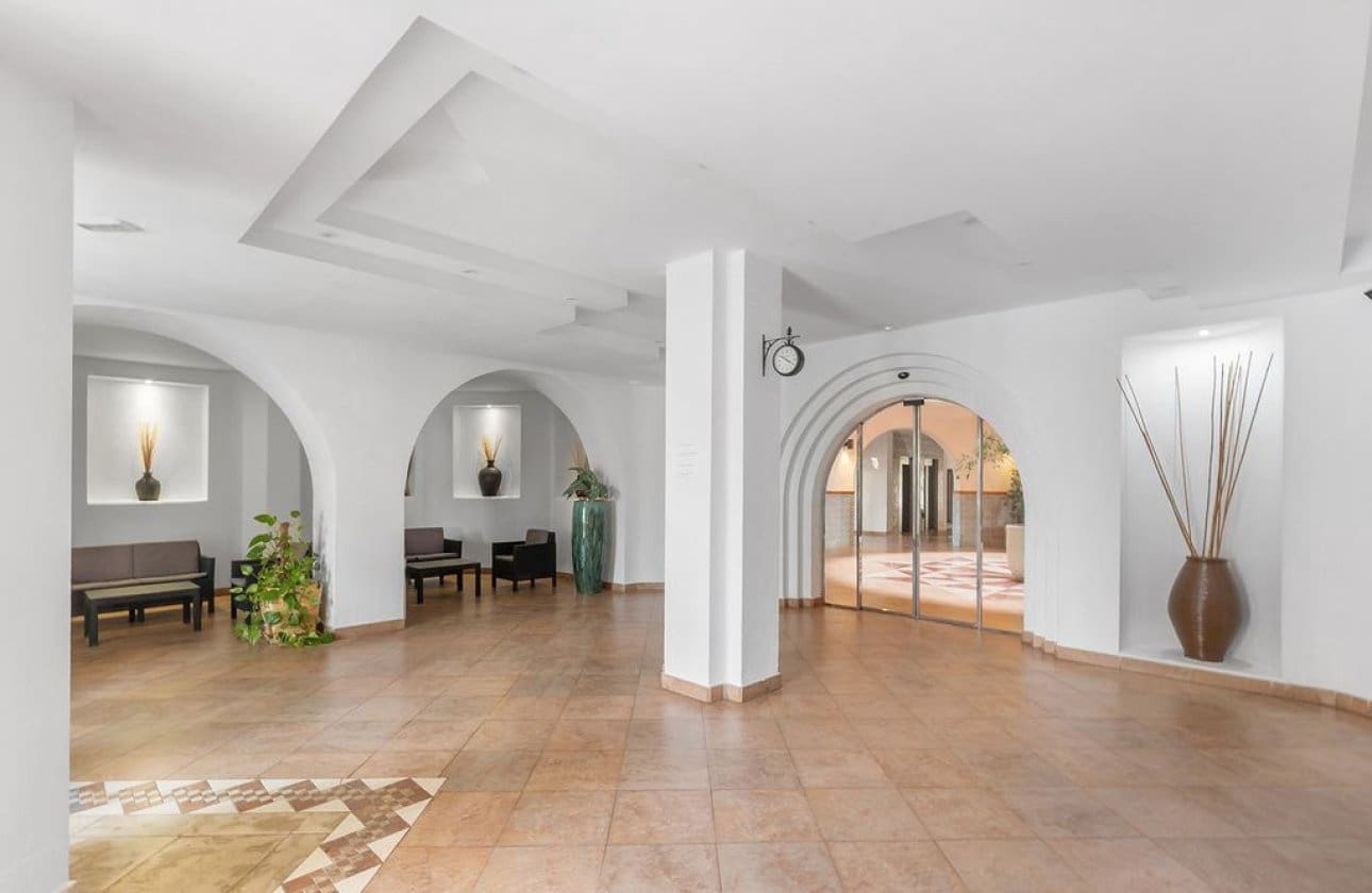 Apartamento Playa de 2 habitaciones en Torrevieja en venta con piscina - 249.000 € (Ref: 9739130)