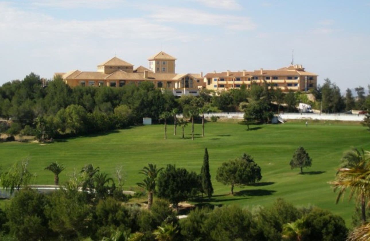 2 bedroom Penthouse for sale in Campoamor with pool - € 195,000 (Ref: 9739132)