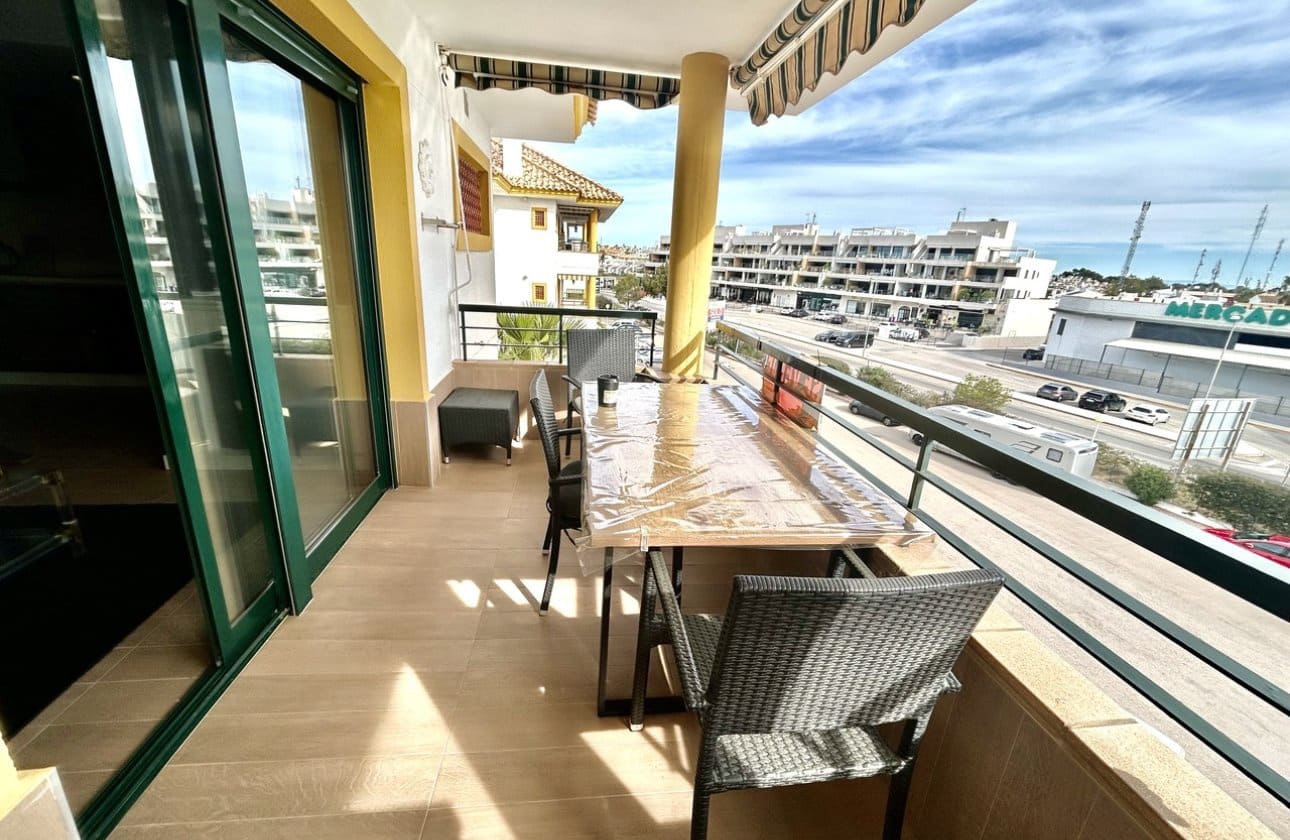 2 bedroom Penthouse for sale in Campoamor with pool - € 195,000 (Ref: 9739132)