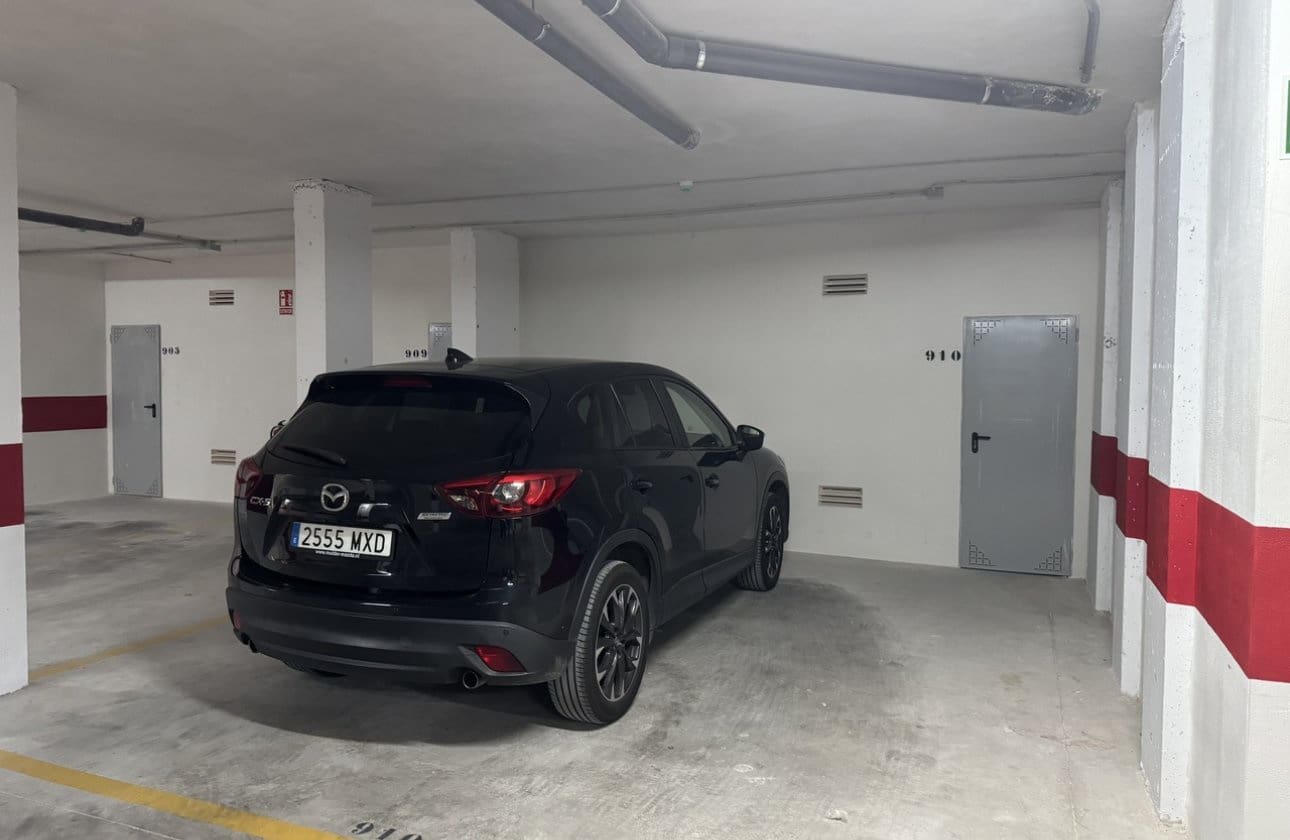 3 bedroom Beach Apartment for sale in Playa Flamenca with pool - € 450,000 (Ref: 9739133)