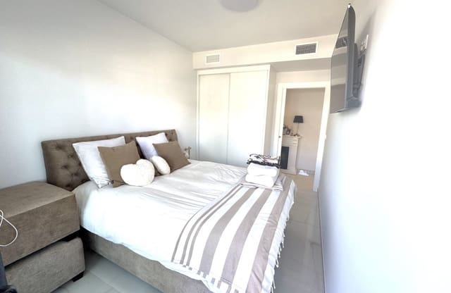 3 quarto Apartamento de Praia para venda em Playa Flamenca, Orihuela com piscina - 450 000 € (Ref: 9739133)
