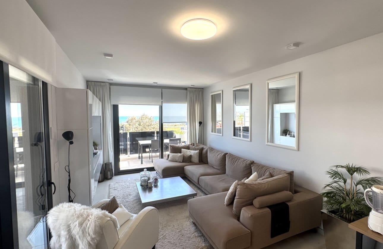 3 bedroom Beach Apartment for sale in Playa Flamenca with pool - € 450,000 (Ref: 9739133)