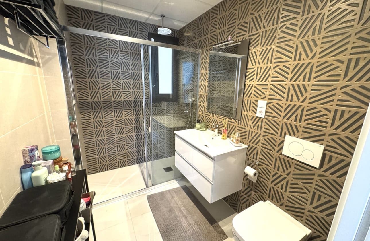 3 bedroom Beach Apartment for sale in Playa Flamenca with pool - € 450,000 (Ref: 9739133)