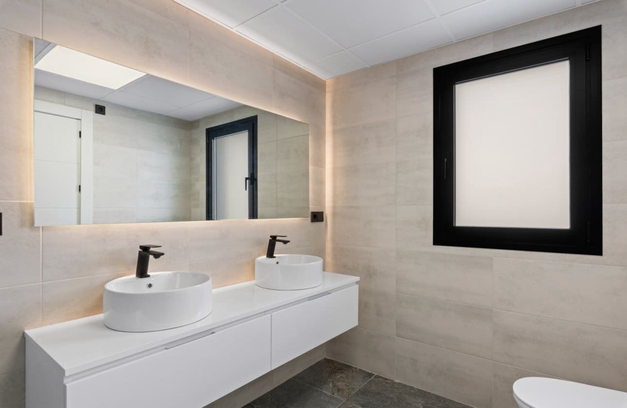 4 soverom Kjedet enebolig til salgs i Torre de la Horadada med svømmebasseng - € 698 000 (Ref: 9739134)