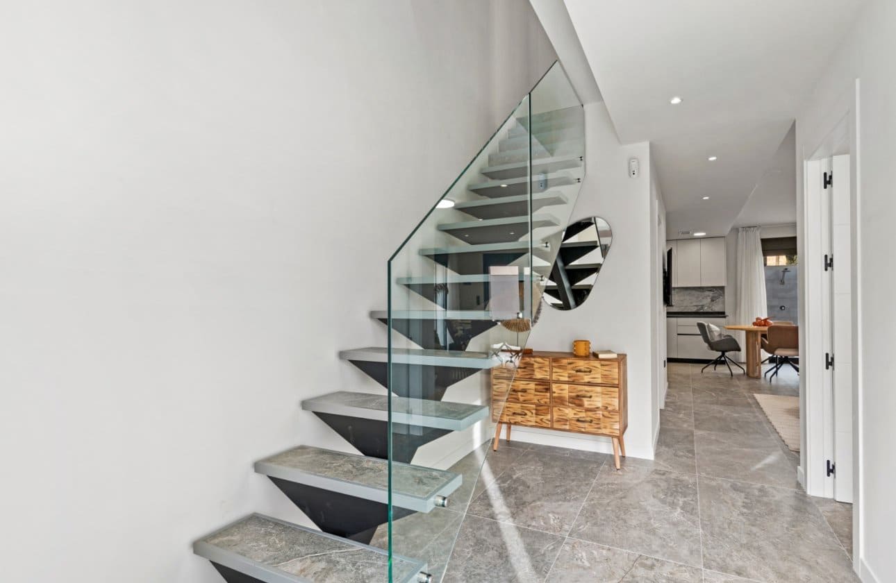 4 soverom Kjedet enebolig til salgs i Torre de la Horadada med svømmebasseng - € 698 000 (Ref: 9739134)