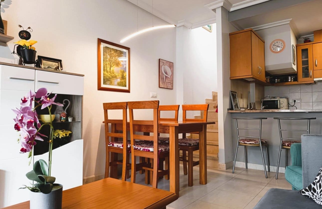 2 soveværelse Penthouse til salg i Cabo Roig med swimmingpool - € 219.000 (Ref: 9752318)