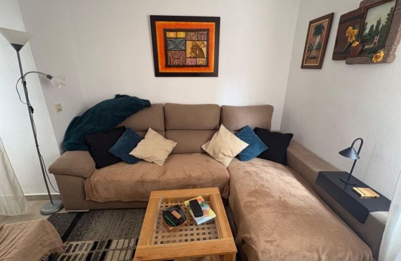 3 makuuhuone Omakotitalo myytävänä paikassa Torrevieja - 198 995 € (Ref: 9752319)