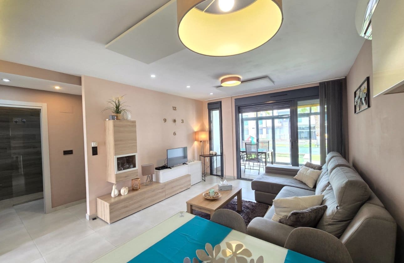 2 soveværelse Lejlighed til salg i Orihuela Costa med swimmingpool - € 259.900 (Ref: 9752324)