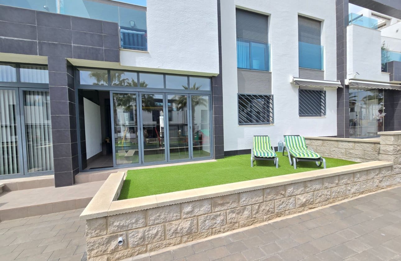 2 soveværelse Lejlighed til salg i Orihuela Costa med swimmingpool - € 259.900 (Ref: 9752324)