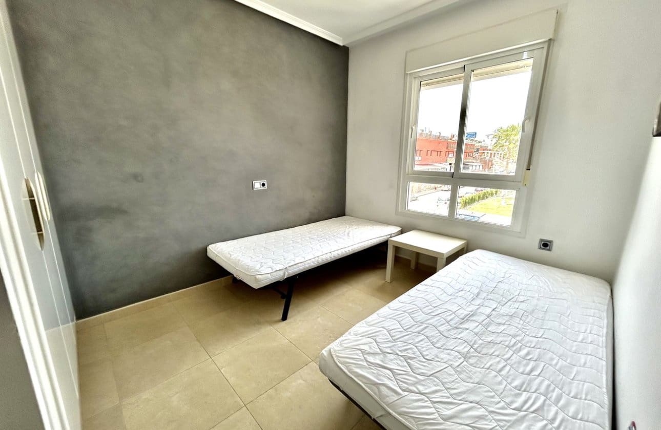 2 slaapkamer Appartement te koop in Villamartin met zwembad - € 190.000 (Ref: 9752325)