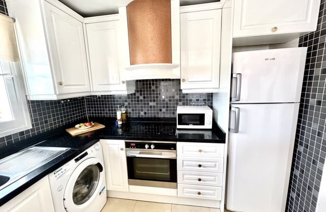 2 slaapkamer Appartement te koop in Villamartin, Orihuela met zwembad - € 190.000 (Ref: 9752325)