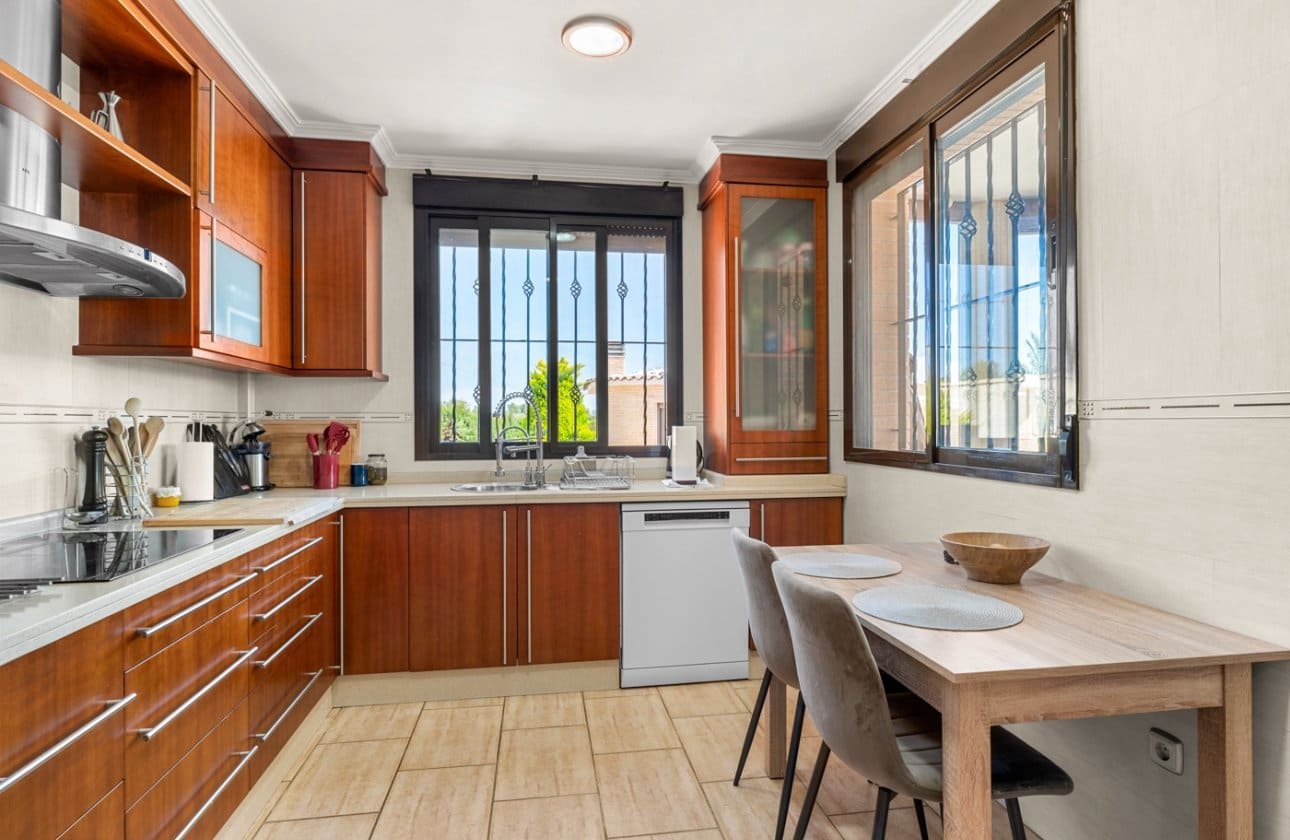 5 slaapkamer Villa te koop in Crevillente / Crevillent met zwembad - € 599.000 (Ref: 9756238)