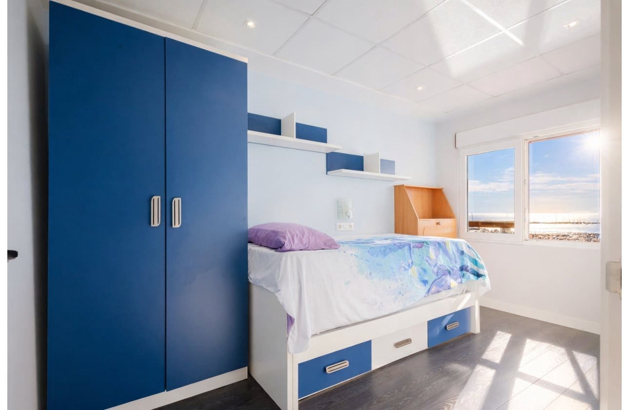 3 sovrum Strandlägenhet till salu i Torrevieja med pool - 389 500 € (Ref: 9756240)