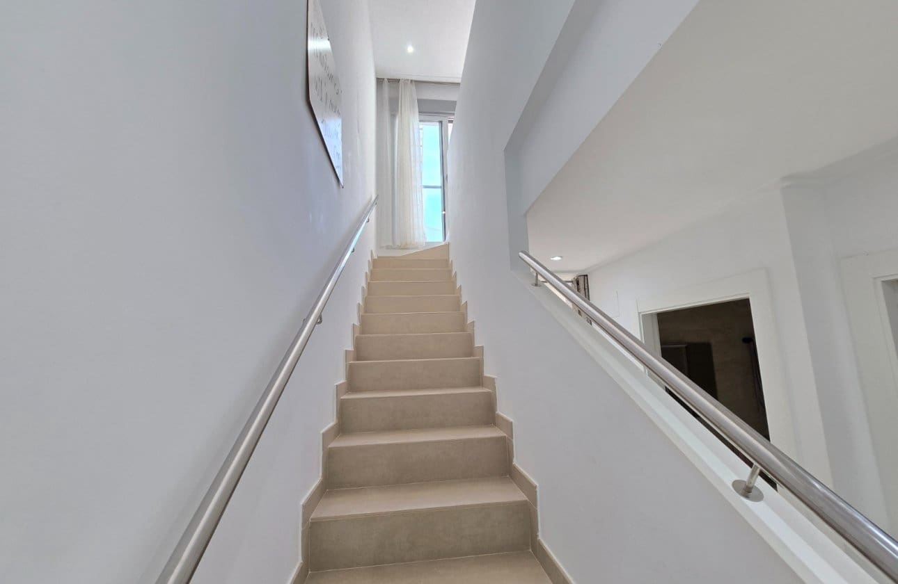 3 sypialnia Dom na sprzedaż w Ciudad Quesada z basenem - 359 900 € (Ref: 9783274)