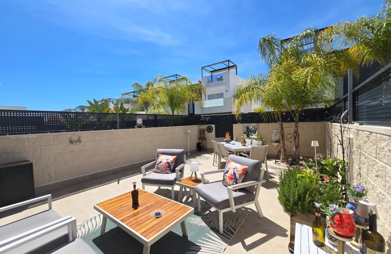 3 sypialnia Dom na sprzedaż w Ciudad Quesada z basenem - 359 900 € (Ref: 9783274)