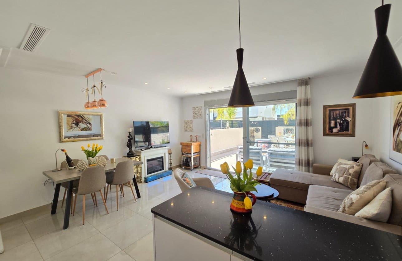 3 sypialnia Dom na sprzedaż w Ciudad Quesada z basenem - 359 900 € (Ref: 9783274)