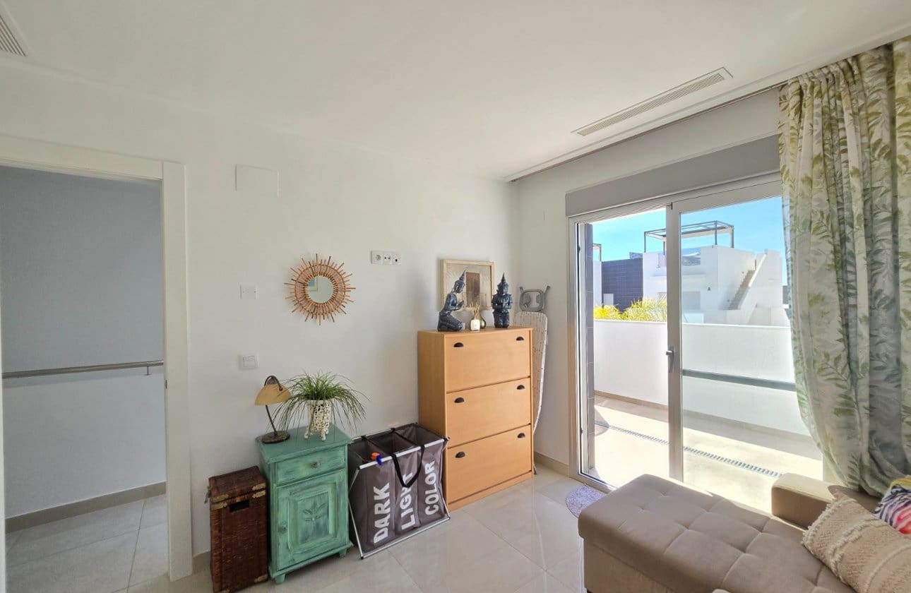 3 sypialnia Dom na sprzedaż w Ciudad Quesada z basenem - 359 900 € (Ref: 9783274)