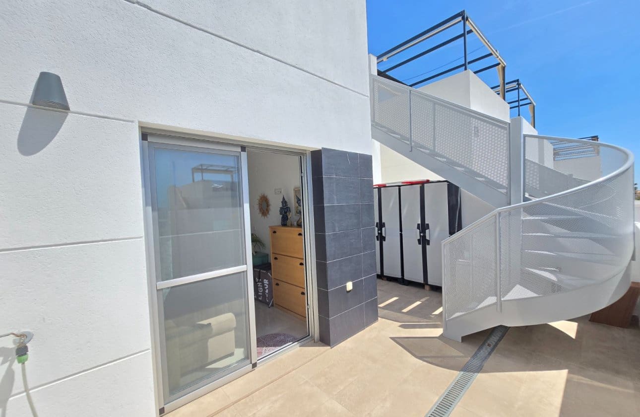 3 sypialnia Dom na sprzedaż w Ciudad Quesada z basenem - 359 900 € (Ref: 9783274)