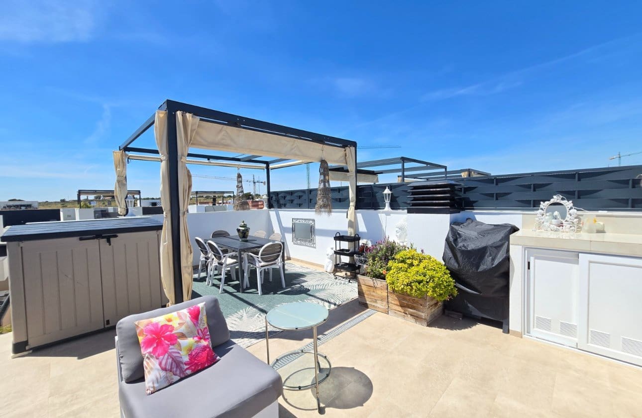 3 sypialnia Dom na sprzedaż w Ciudad Quesada z basenem - 359 900 € (Ref: 9783274)