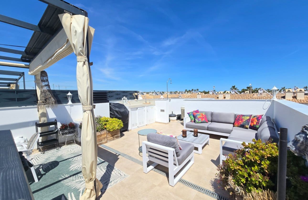 3 sypialnia Dom na sprzedaż w Ciudad Quesada z basenem - 359 900 € (Ref: 9783274)