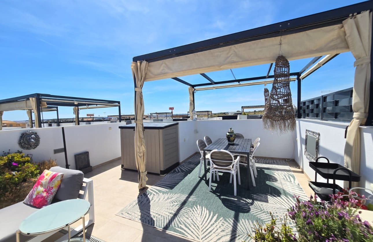 3 sypialnia Dom na sprzedaż w Ciudad Quesada z basenem - 359 900 € (Ref: 9783274)