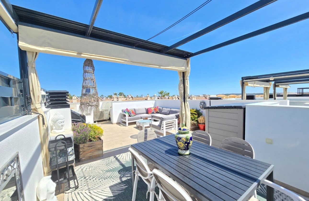 3 sypialnia Dom na sprzedaż w Ciudad Quesada z basenem - 359 900 € (Ref: 9783274)