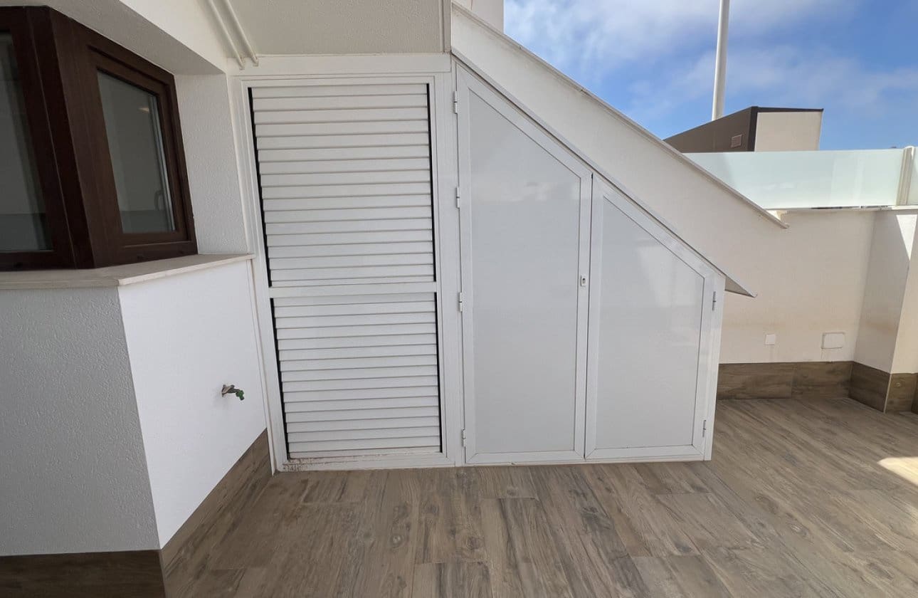 2 slaapkamer Strandappartement te koop in San Pedro del Pinatar met zwembad - € 234.000 (Ref: 9783275)