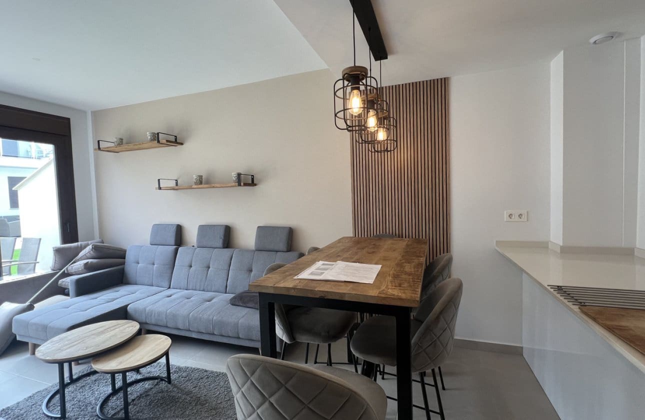 2 slaapkamer Strandappartement te koop in San Pedro del Pinatar met zwembad - € 234.000 (Ref: 9783275)