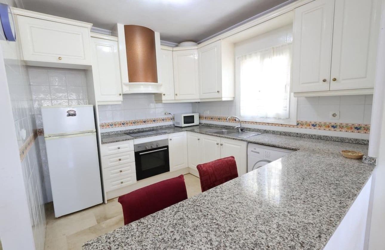 2 soverom Leilighet til salgs i Orihuela Costa med svømmebasseng - € 179 000 (Ref: 9783276)