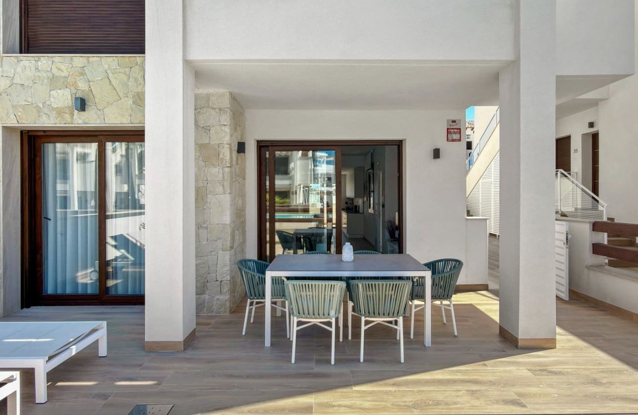 2 bedroom Apartment for sale in Los Balcones with pool - € 312,500 (Ref: 9783277)